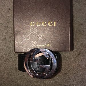 MENS GUCCI BELT. GREAT CONDITION. RARELY WORN.